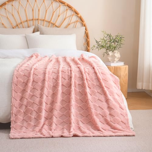 YIICKO Pink Diamond Checkered Fleece Throw Blanket 50"x60" Soft Plush