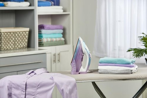 BLACK+DECKER Moonstone Iron - Ceramic Infused Soleplate & Anti-Drip Function | 50% Smoother Glide