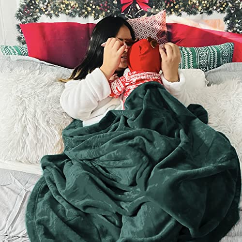Bedsure King Size Fleece Blanket - Soft Plush Emerald Green