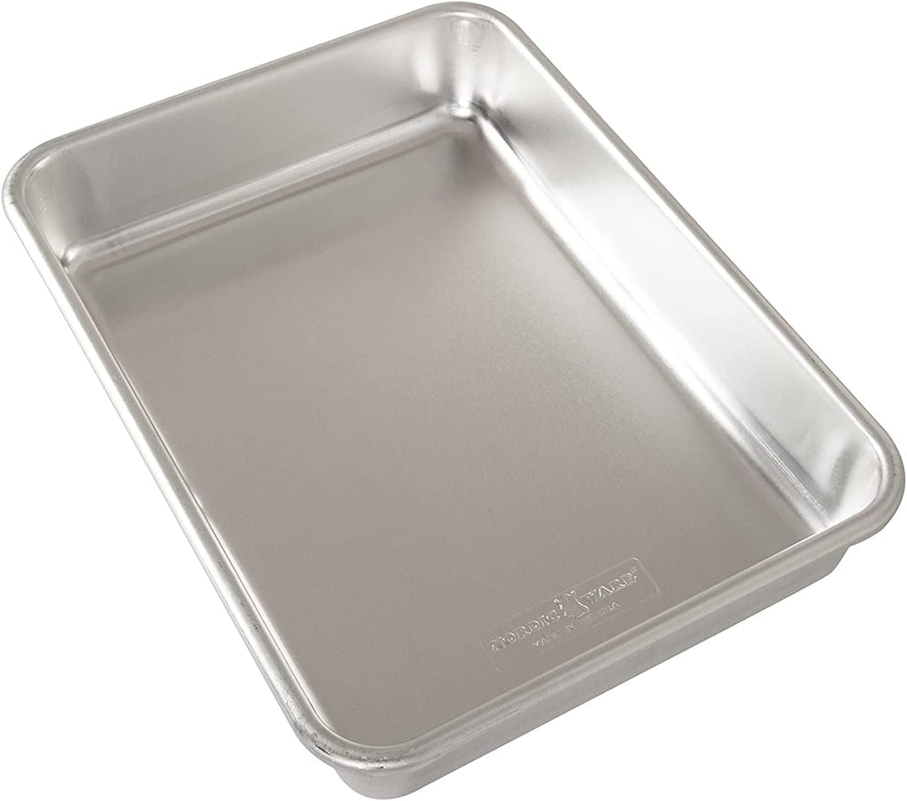Nordic Ware Aluminum Commercial Cake Pan - Rectangle with Lid, 9 x 13 Inches, Silver Finish