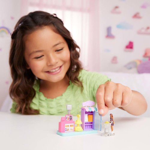 Barbie Mini BarbieLand Supermarket Playset - 1.5-Inch Doll, Shelves, Checkout & Cart for Imaginative Play