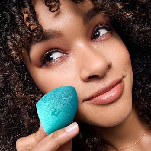 Real Techniques Miracle Airblend Foundation Sponge for Matte Finish
