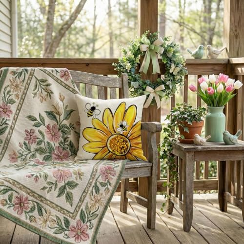 GEEORY Daisy Bee Throw Pillow Covers Set of 2 - 18x18 Inch White