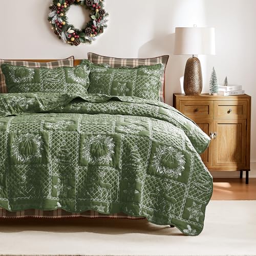 Green Patchwork Queen Size Christmas Quilt Bedding Set with 2 Shams
