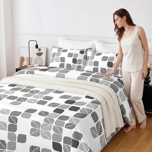 HCORA Queen Pillowcases Set of 2, Soft Printed Microfiber with Zipper, 20x30