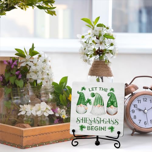 St. Patrick's Day Wooden Plaque with Stand - 5" Retro Decor