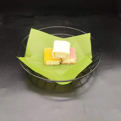 Nanaiche 100Pcs Wax Paper Sheets for Food, Basket Liners, Greaseproof Deli Wrapping Sheets, Grass Green (6.0 * 6.0 In)