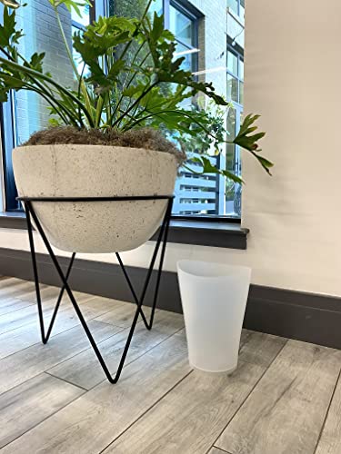 Rubbermaid Spa Works 9 Quart Compact Wastebasket - Clear, Contemporary Style