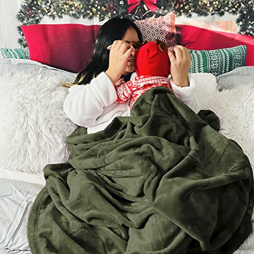 Bedsure Olive Green GentleSoft Fleece Throw Blanket 50x60"