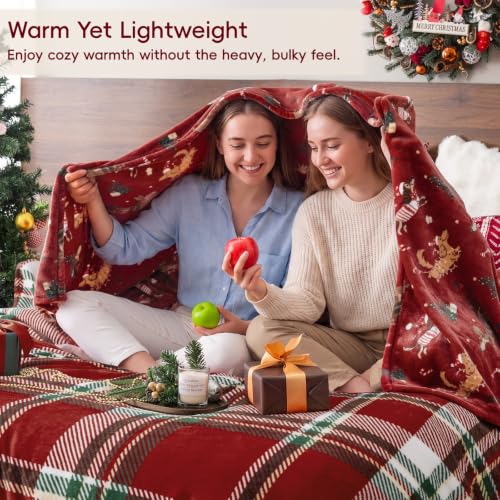 Christmas Puppies Fleece Throw Blanket - Soft Cozy Holiday Decoration
