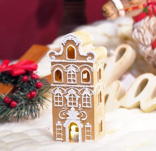 Cynkeyee Gingerbread House | Festive Indoor Christmas Decorations | Resin Village Decor 2.5x2x5.5 Inch