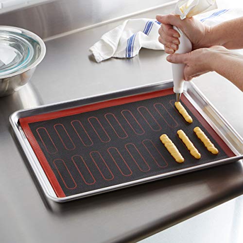Amazon Basics 15.7 x 11.8 Inch Non-Stick Silicone Baking & Pastry Mat - Reusable, Heat Resistant, Non-Slip, Easy Clean, 2 Pack