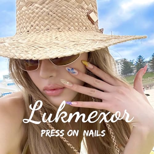 Lukmexor 5D Embossed White Pearl Chain Nail Art Stickers & Crystals
