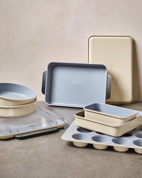 Caraway Non-Stick Ceramic 1 lb Loaf Pan - Naturally Slick Ceramic Coating - Non-Toxic, PTFE & PFOA Free - Perfect for Pound Cakes, Breads, & More - White