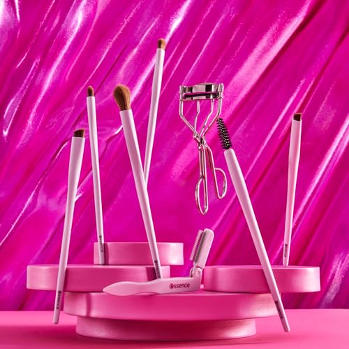 Essence All the Way Up Gentle Eyelash Curler with Replacement Pad