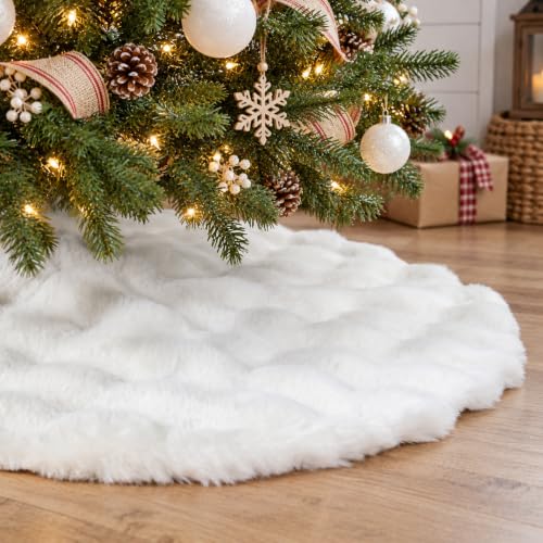 36 Inch White Christmas Tree Skirt with Plush Faux Fur - Festive Holiday Decor