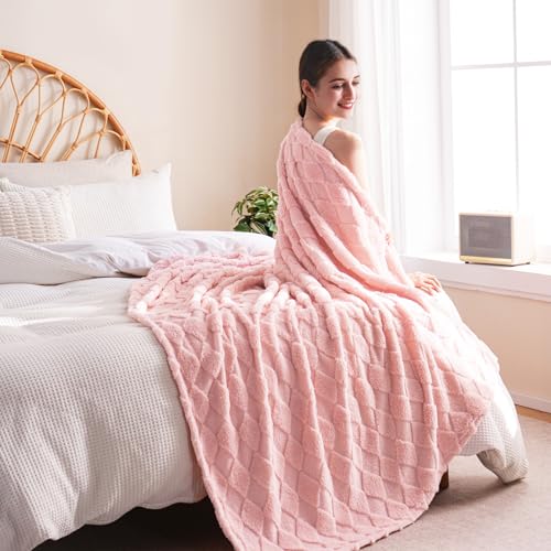 YIICKO Pink Diamond Checkered Fleece Throw Blanket 50"x60" Soft Plush