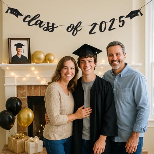 Class of 2025 Graduation Banner - Pre-Strung Glitter Décor