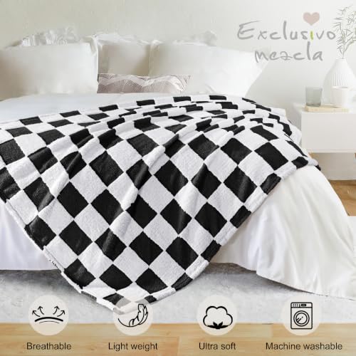 Exclusivo Mezcla Large Checkered Fleece Throw Blanket - Black / 50x60 inches