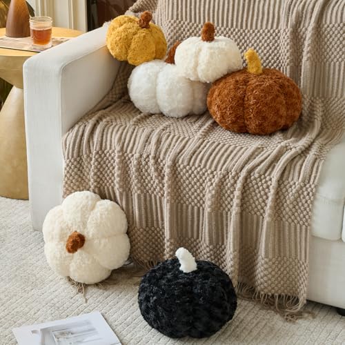 Pumpkin Decorative Pillow - Plush Autumn Cushion for Couch & Bed