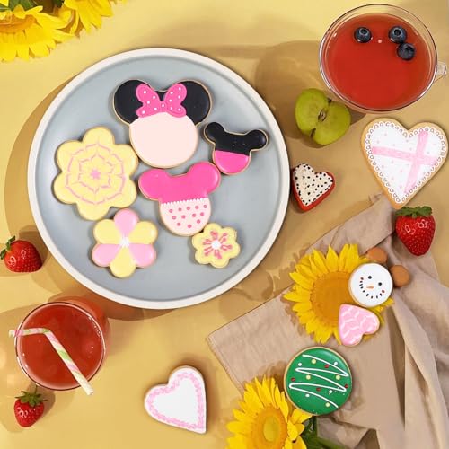 18-Piece Stainless Steel Cookie Cutter Set with 6 Shapes for Baking & Crafts