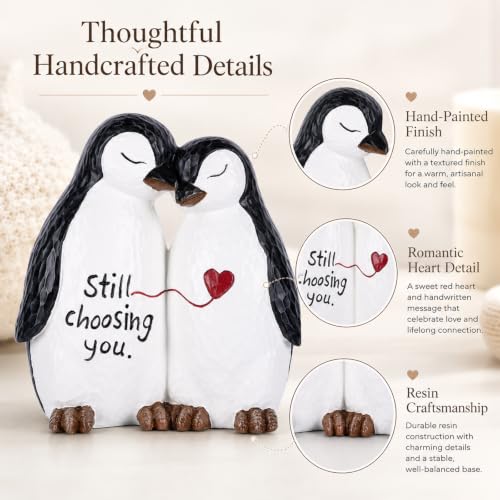 Small Resin Couple Penguin Statue Romantic Love Figurine Valentine's Day Decor