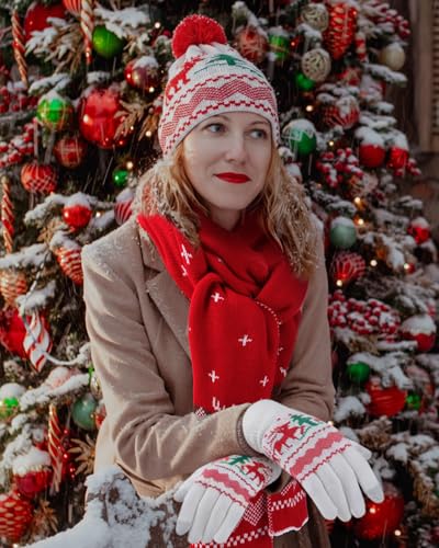 Christmas Gift Box for Women with Mug, Spoons, Hat, Gloves, Scarf & Socks