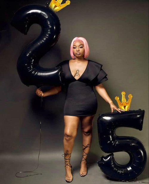 Black 5 Balloon - 40 Inch Number Balloon for 5th Birthday | Black and Gold Party Decorations