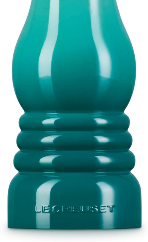 Le Creuset Salt Mill - 8" Riviera Design for Effortless Seasoning and Elegant Table Presentation