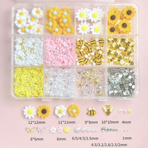 FINGCRO 600PCS 3D Nail Charms and Gems for Y2K Nail Art Design Daisy Flowers