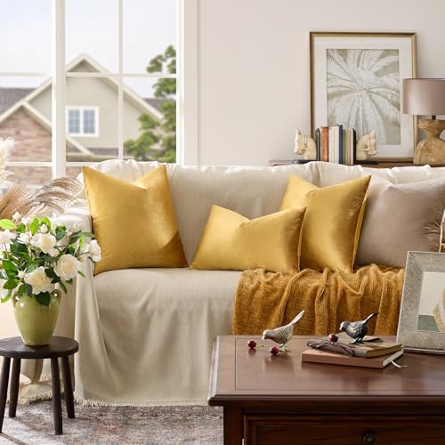 GIGIZAZA Golden Velvet Pillow Covers 18x18 - Pack of 2 Decorative Cushions