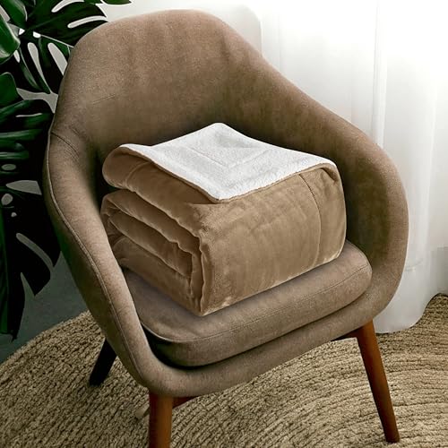 Mocassi Reversible Flannel Sherpa Throw Blanket - Full Taupe