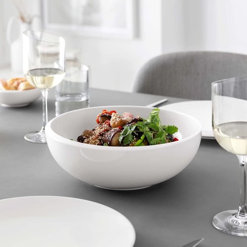 Villeroy & Boch NewMoon Medium Bowl for Soups and Crisp Salads, Premium Porcelain, White, Dishwasher Safe