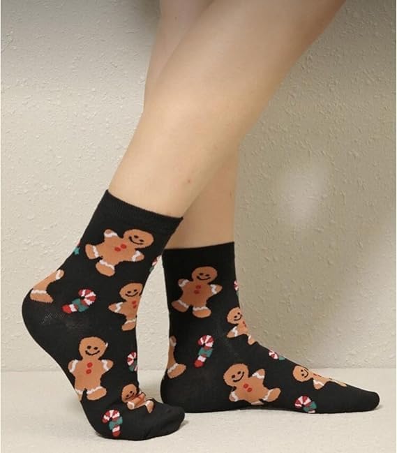 Skiennix Funny Socks - Cozy Cute Printed Santa Design - 4 Pairs for Women & Men