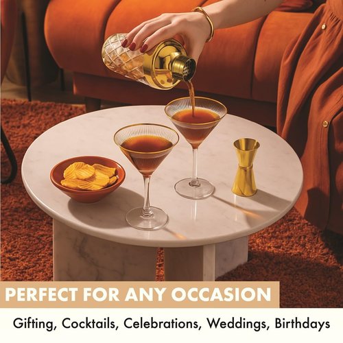VEMACITY - Luxury Cocktail Shaker Set - Gold Glass Cocktail Shaker with Built-In Strainer + 2 Ribbed Espresso Martini Glasses with Gold Rims, Bar Spoon & Jigger | Ideal for Home Mixology