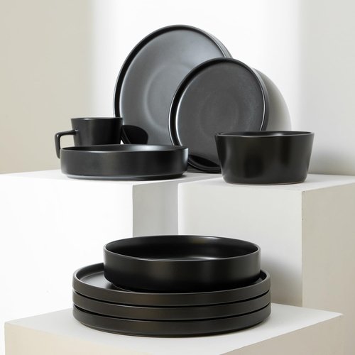 Stone Lain Coupe Dinnerware Set,16 Piece, Service For 4, Black Matte & Celina Stoneware 4-Piece Round Pasta Bowl Set, Black,4 QUARTS