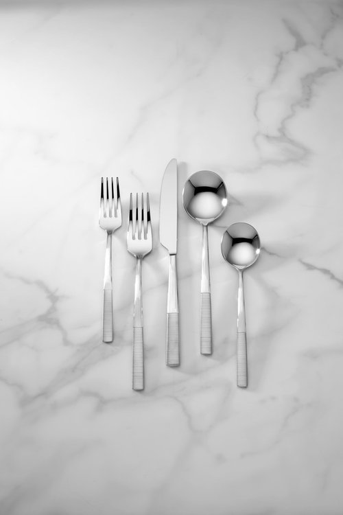 Lenox Silverware Set, Modulus Mirror 20-Piece Flatware Set, Service For 4, 18/10 Stainless Steel, Dishwasher Safe, Cutlery Sets, Home And Kitchen Utensils, Knives Spoons And Forks (Silver, 20 Pieces)