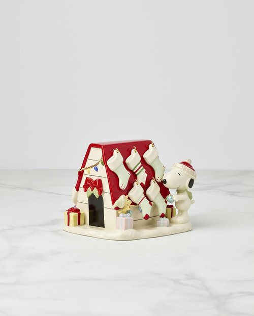 Lenox Snoopy's Christmas Figurine - Charming Holiday Decor for Peanuts Fans | Indoor Display