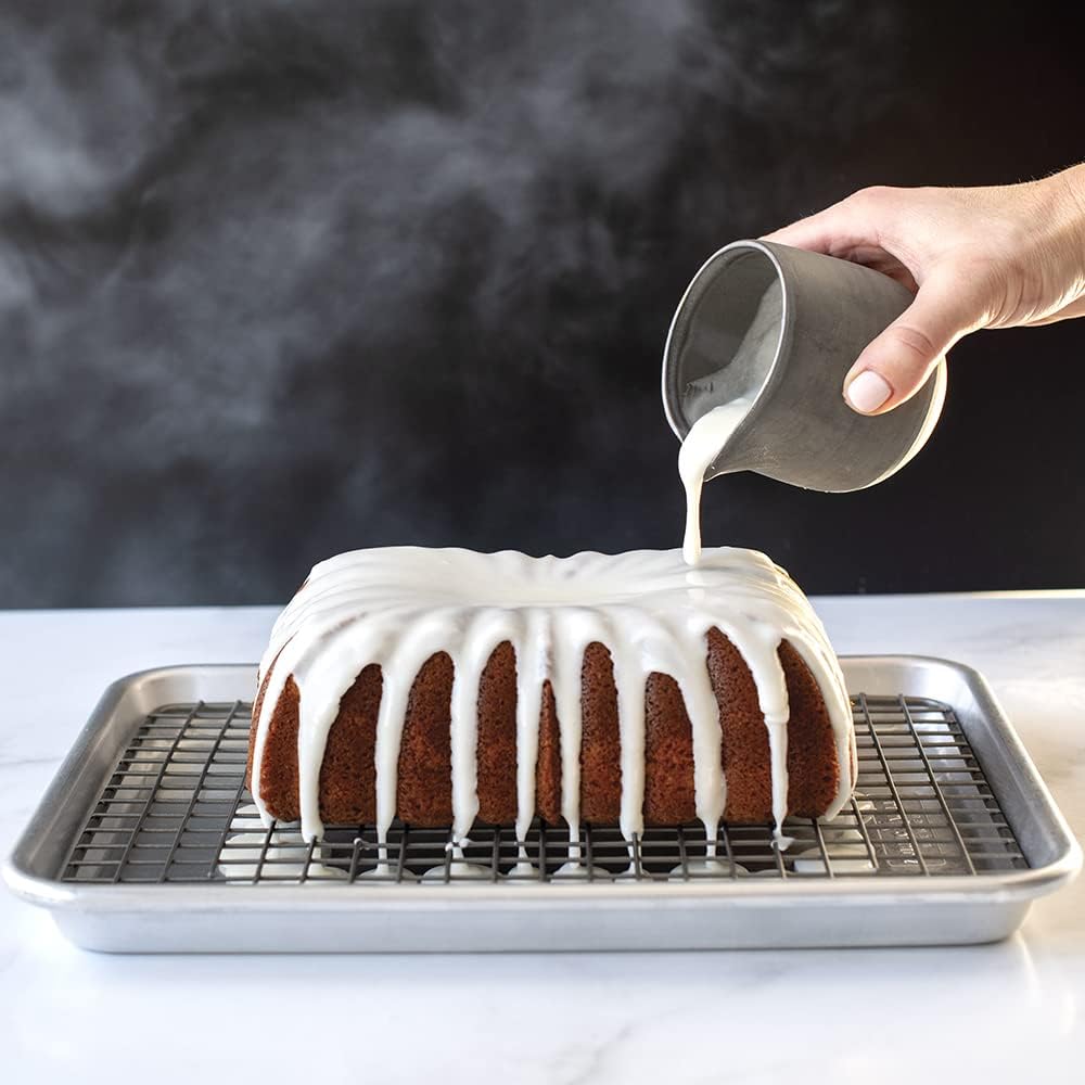 Nordic Ware Naturals® Quarter Sheet Pan - Oven-Safe Nonstick Grid for Easy Baking