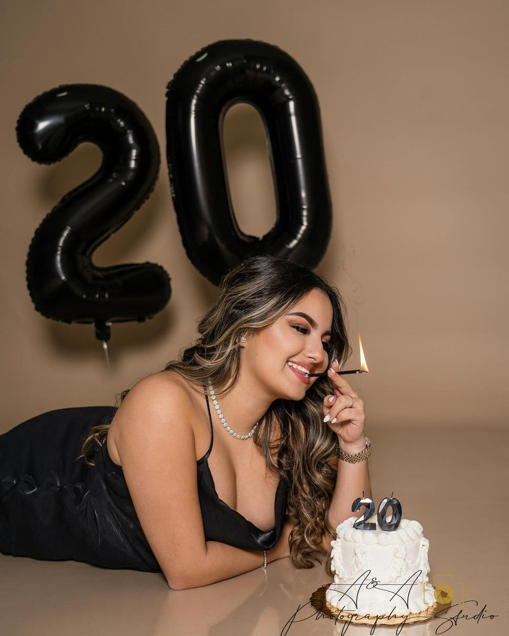 Skiennix 40-Inch Black Number Balloons - Perfect Sweet 16 Birthday Decorations for Memorable Photo Shoots