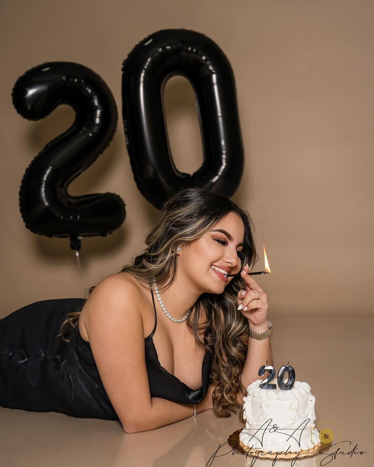 Skiennix 40-Inch Black Number Balloons - Perfect Sweet 16 Birthday Decorations for Memorable Photo Shoots