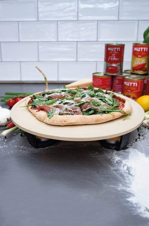 Boska Pizza Party Hot Stone/Pizza Stone with Base/Keeps your Pizza Warm/Stone Oven Quality Pizzas/for BBQ and Oven / ⌀ 35 cm