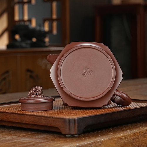 SILINE Zisha Teapot, Chinese Yixing Clay Handmade Tea Pot 9.8 Oz, Infuse Brew Kung Fu Loose Leaf Tea Maker (BaGua,Zini Purple Clay)