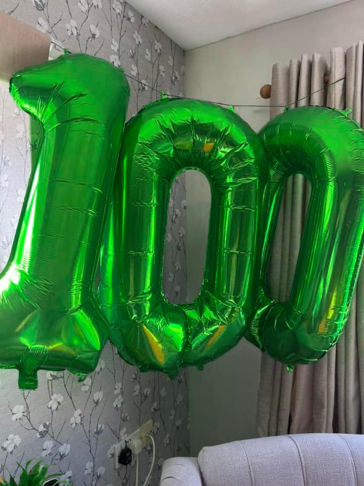 Skiennix Dark Green Number 1 Balloon - 40 Inch Shiny First Birthday Decoration for Boys & Girls
