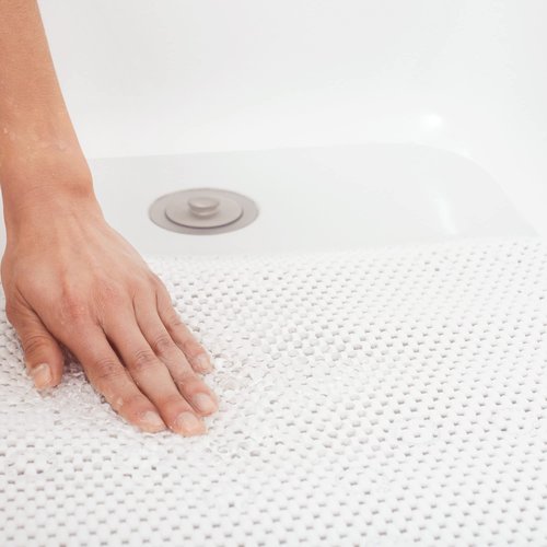 Duck Brand Softex Shower Mat, Machine Washable, 21 x 21 Inches, White, Skid Resistant (285154)