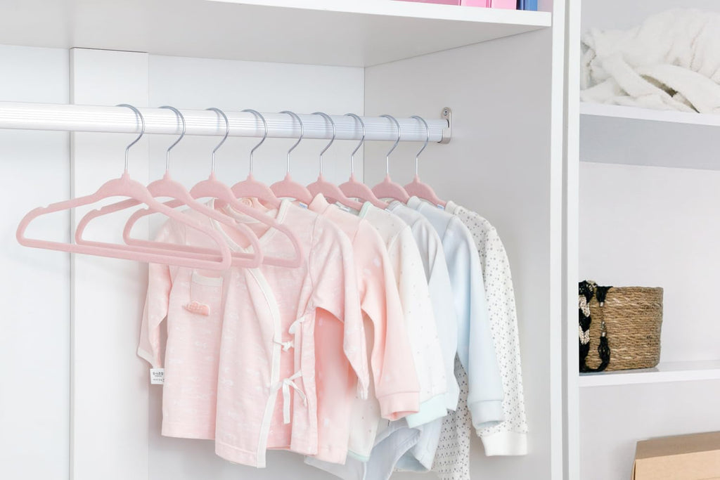 ManGotree Baby Hangers - Ultra Thin Non-Slip Kids Coat Hangers, 15 Pack in Light Pink