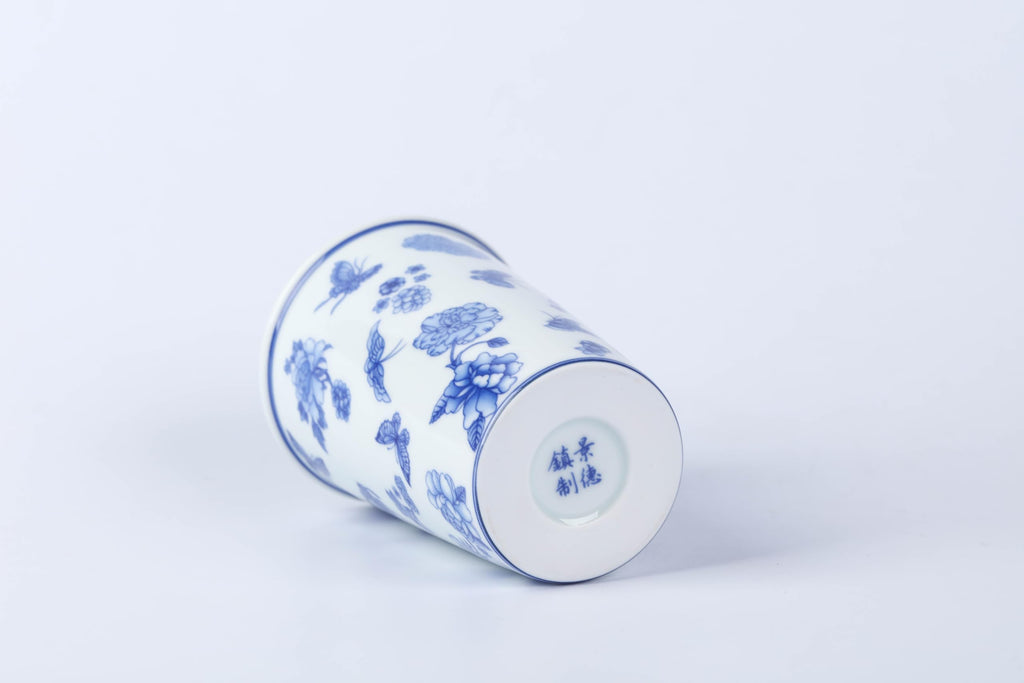 meicilin 14 oz ceramics Handmade blue and white Retro Coke cups coffee tea set of 4 china Coffee Mugs for Tea, Milk,Dishwasher and Microwave Safe，Free gift soft silicone cover and gift box