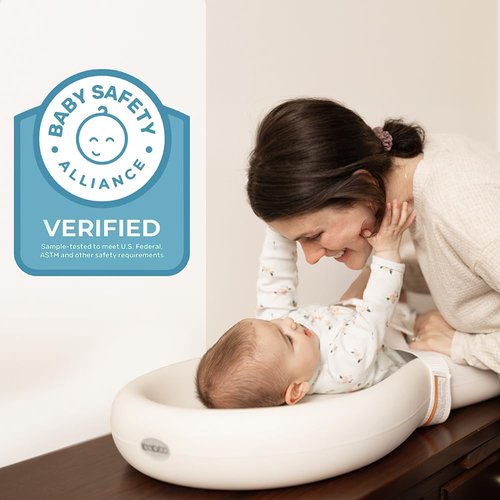 Keekaroo Peanut Changer Baby Vanilla - Easy-to-Clean, Water-Repellent Diaper Pad | Original Design