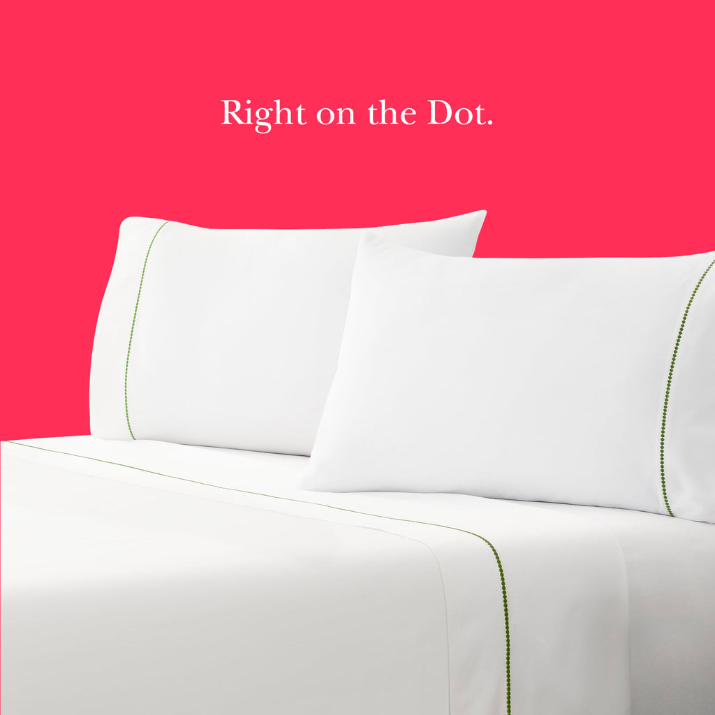 kate spade new york Dot Queen Sheet Set, 300 Thread Count and 100% Cotton, All Season 4 Piece Bedding Set, Machine Washable, White and Pink