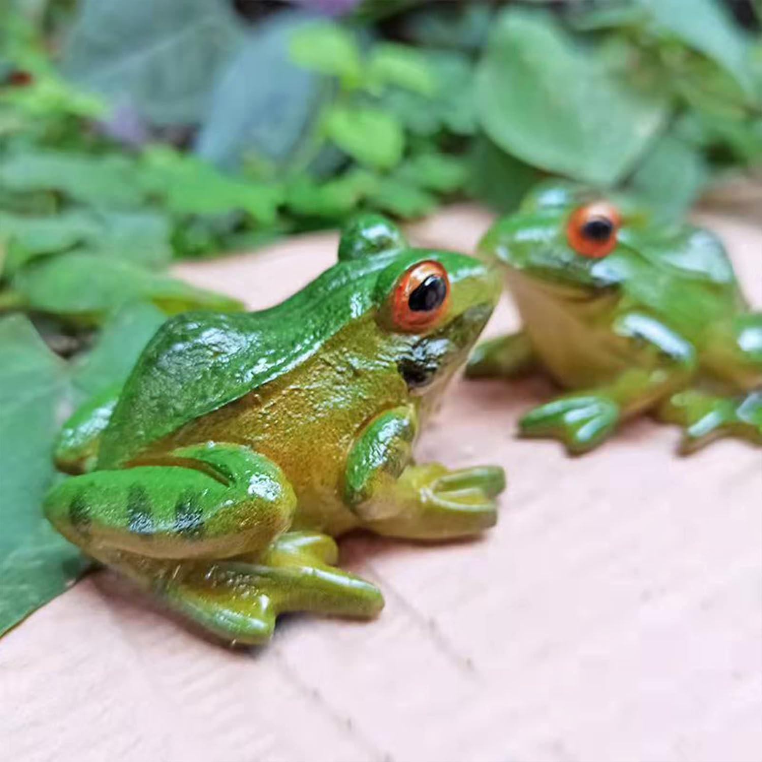 Skiennix Frog Statues - Miniature Resin Sculptures for Garden & Indoor Decor | 2 Pcs Set